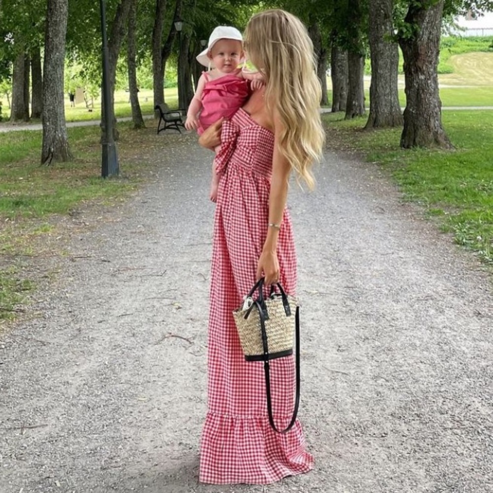 Boohoo Red Gingham Tie Front Maxi Dress